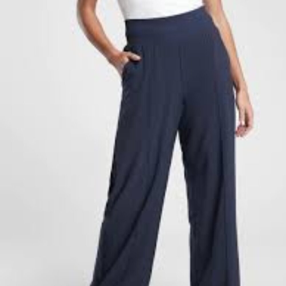 Athleta Woman Wide Legs Pants Size 6
